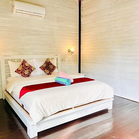Tarci Bungalows Lembongan Nusa Lembongan Exterior foto
